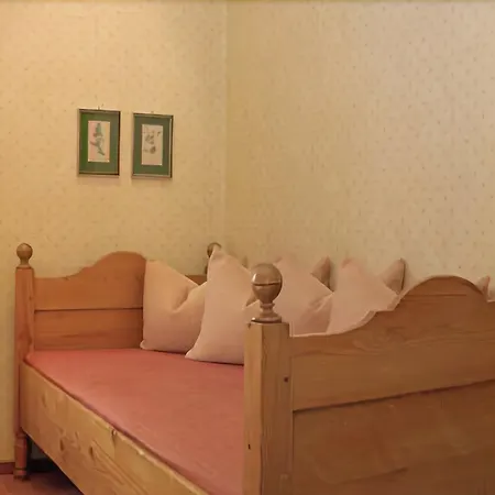 فندق Romantik Markusturm روتنبورغ أوب در تاوبر