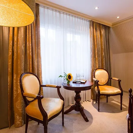 Otel Romantik Markusturm 3*